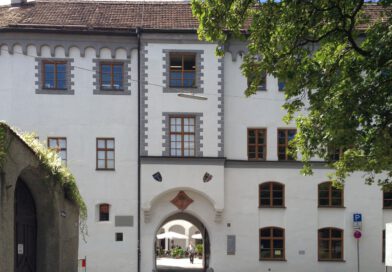 Das Antonierhaus – zwei bedeutende Museen laden ein Fassade des Antonierhauses