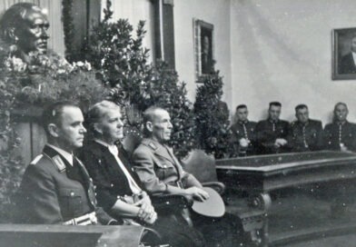 Vortragsreihe des Historischen Vereins Memmingen Ein schwarz-weiß-Foto von Bürgermeister Dr. Heinrich Berndl bei einer Feier zum 75. Geburtstag seines Stellvertreters Hermann Schweyer im Jahr 1943